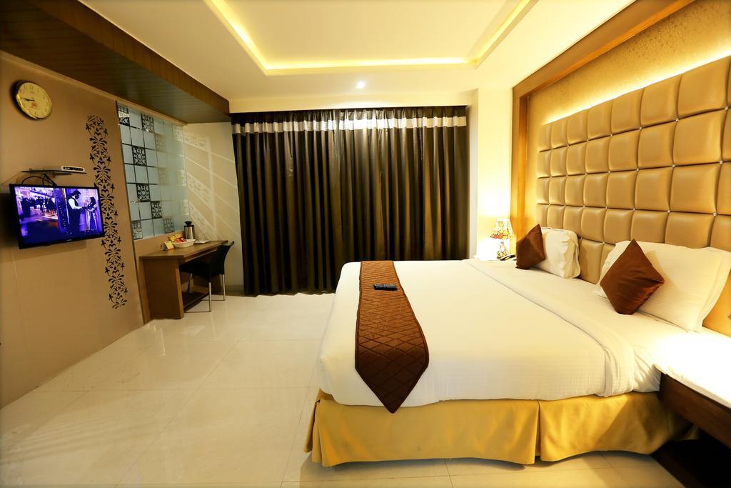 Hotel Sitara Grand Miyapur Hyderabad Zimmer foto