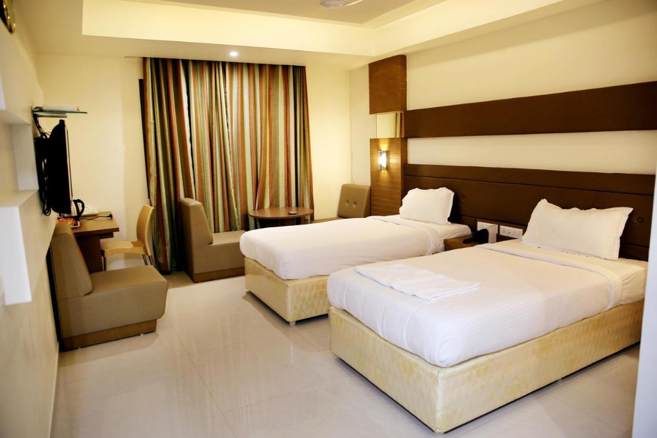 Hotel Sitara Grand Miyapur Hyderabad Exterior foto