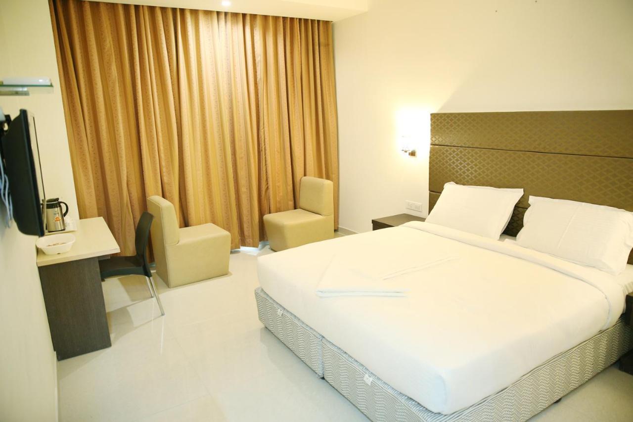 Hotel Sitara Grand Miyapur Hyderabad Exterior foto